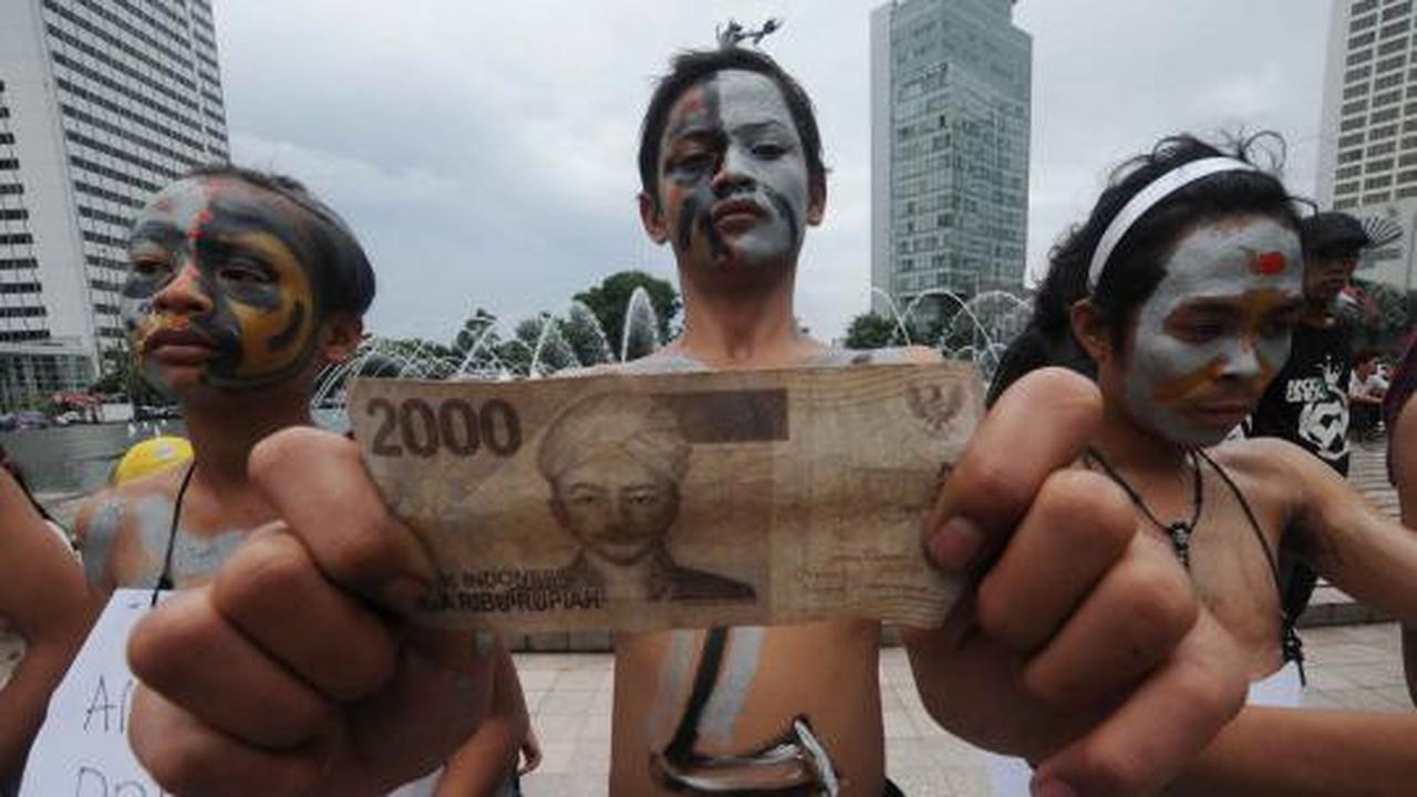 Demo anti-poligami di Bundaran HI