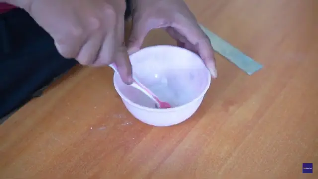 Hanya Butuh 1 Bahan Dapur, Begini Trik Mudah Bersihkan Setrika Gosong dan Berkerak