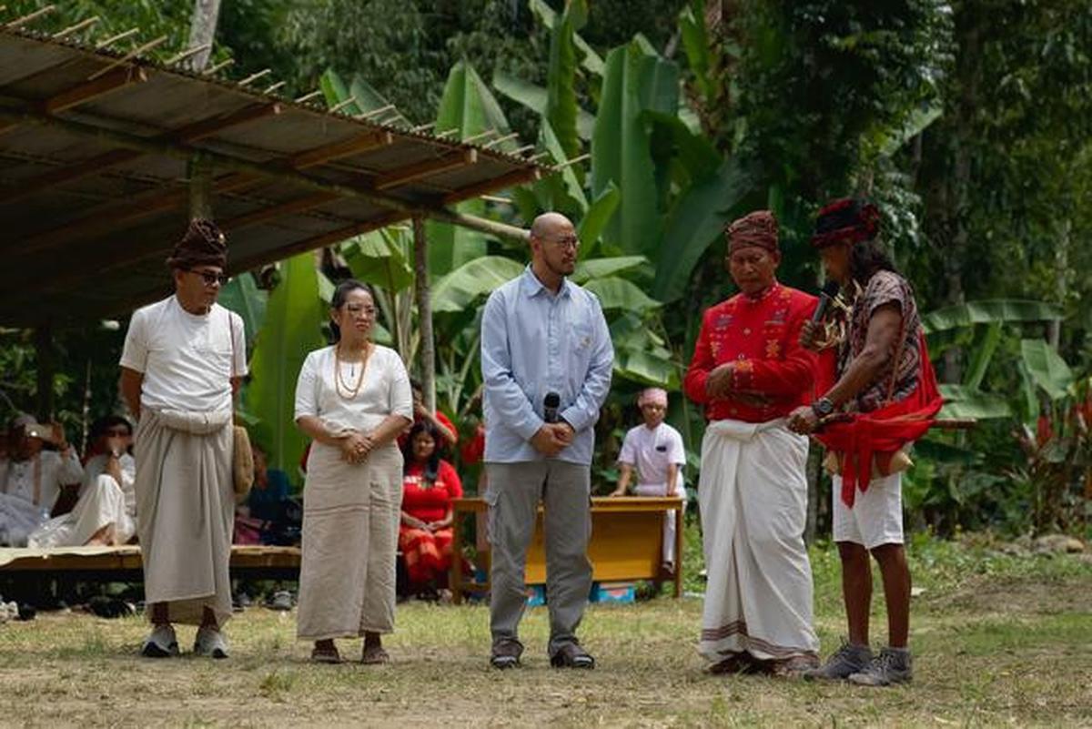 Pandji Pragiwaksono Jalani Sidang Adat Toraja, Jadi Ruang Pemulihan Atas Polemik Materi Stand Up