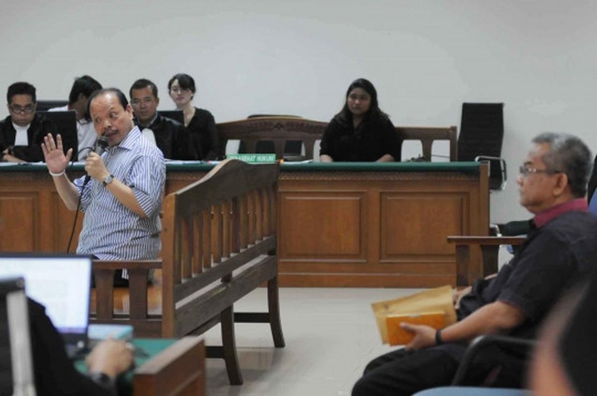 Ekspresi marah Sutan Bhatoegana saat bersaksi di sidang kasus ESDM