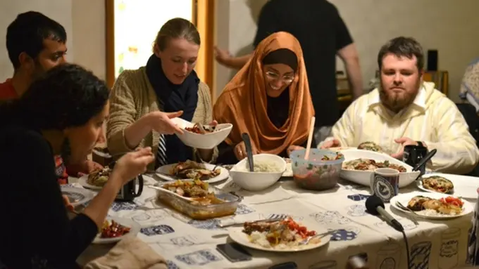 Waktu Buka Puasa Hari ke-6, 1 Juni 2017.