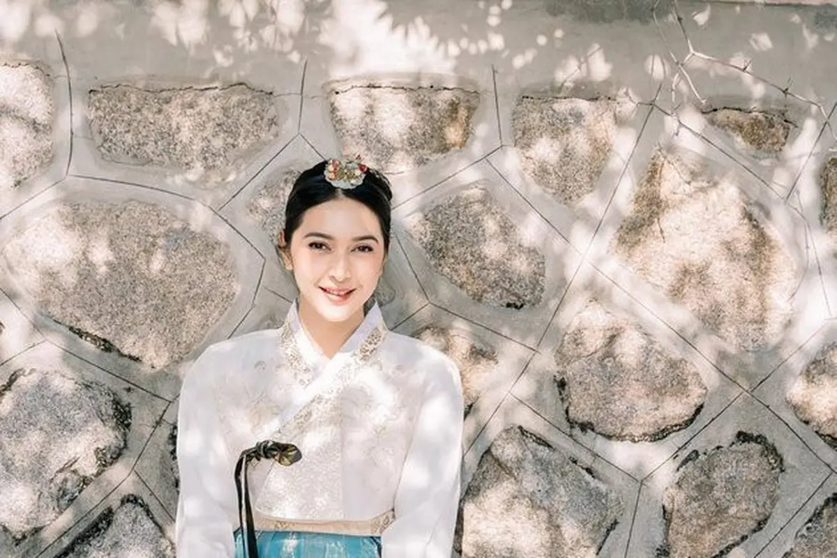 Pesona Cantiknya Seleb Indo Pakai Hanbok Korea (Instagram/ nsyakieb85)