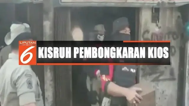 Penertiban Kios Pedagang di Kanal Banjir Timur Semarang Ricuh