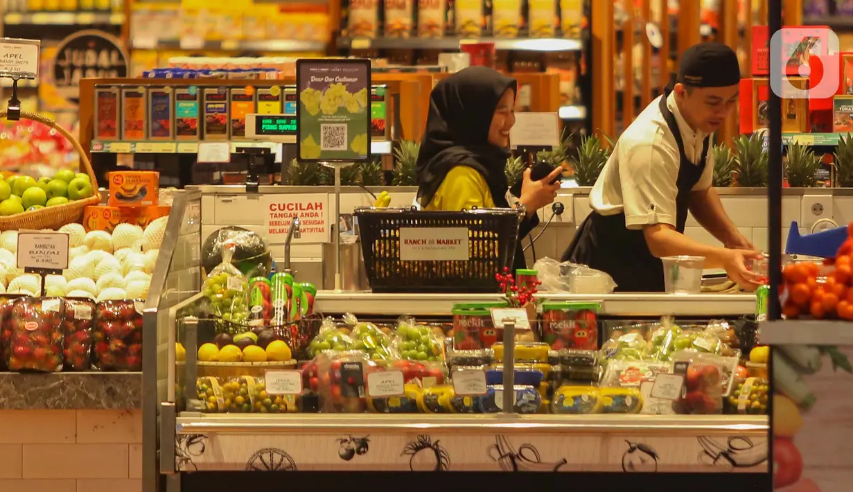 Pemerintah dan DPR menyebut bahwa penerapan kebijakan tarif PPN 12 persen itu hanya menyasar dan selektif hanya kepada barang mewah. (Liputan6.com/Angga Yuniar)