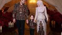 Lesti Kejora Tampil Serasi dengan Rizky Billar dan Abang L, Kompak Pakai Batik di Kondangan