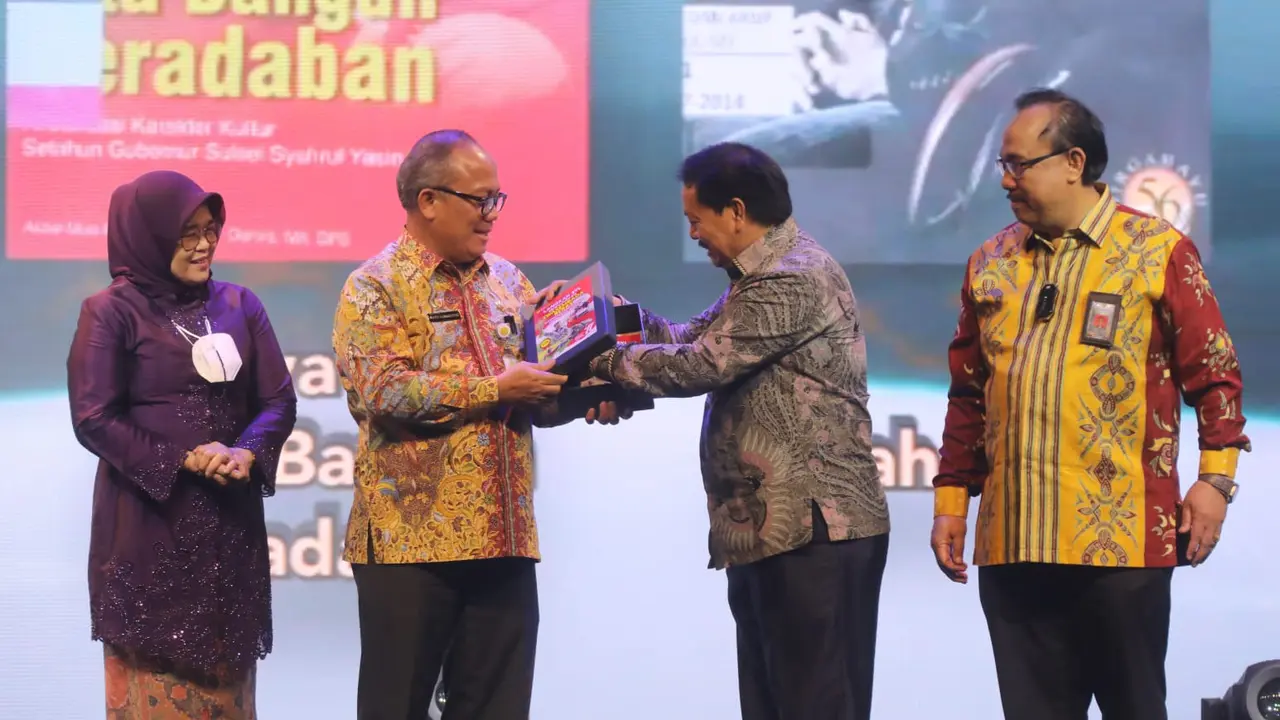Budayakan Gemar Baca, Mentan SYL Terima Penghargaan Nugra Jasa Dharma Pustaloka
