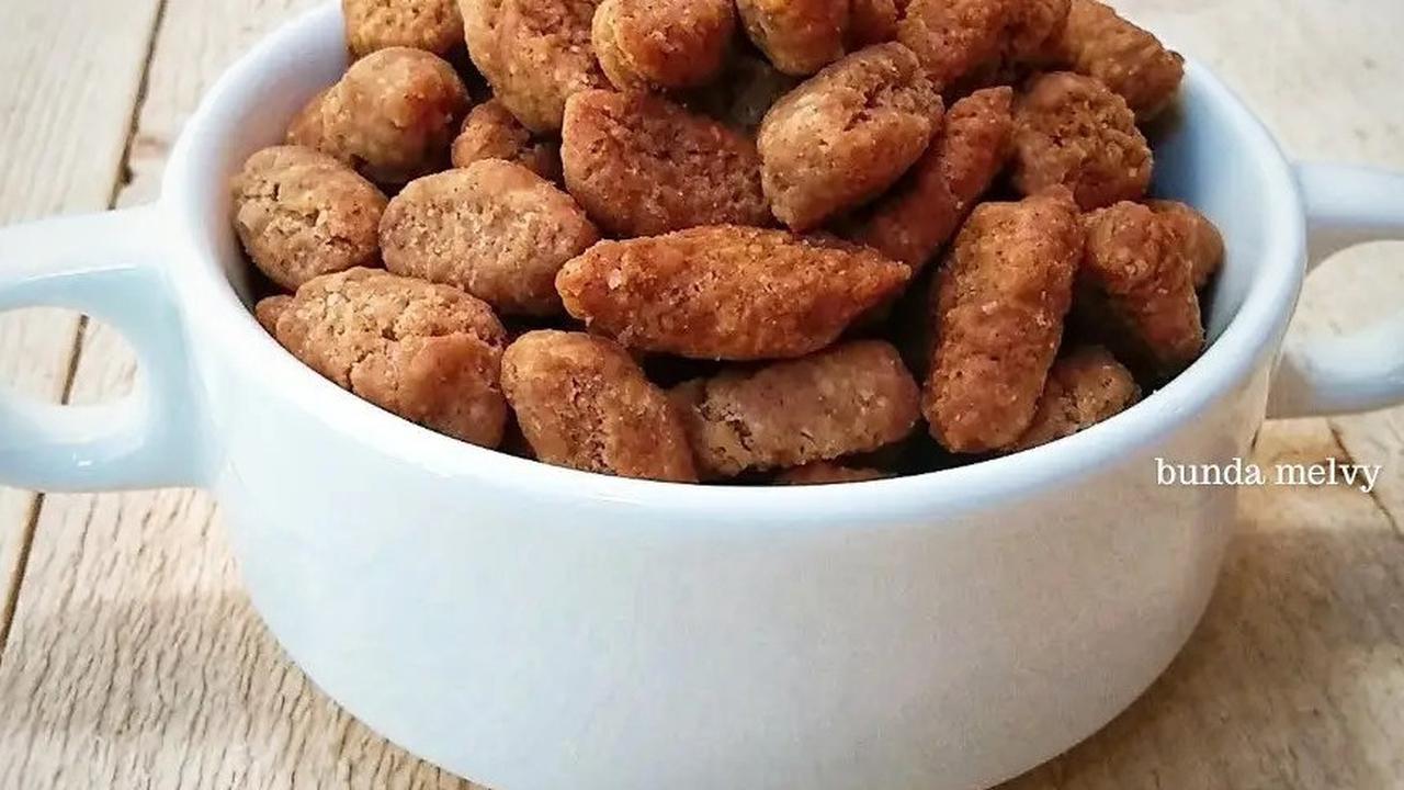 Kue Biji Ketapang Kelapa Parut