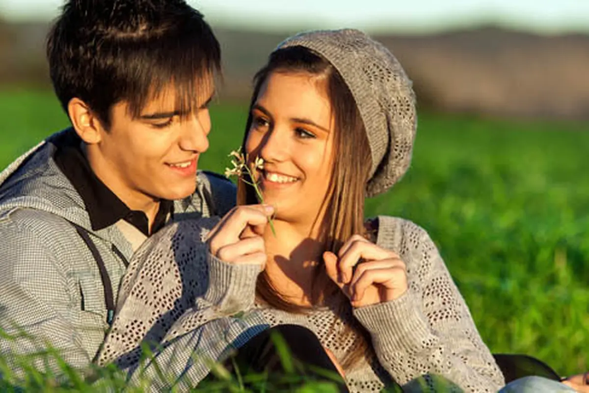(c) shutterstock