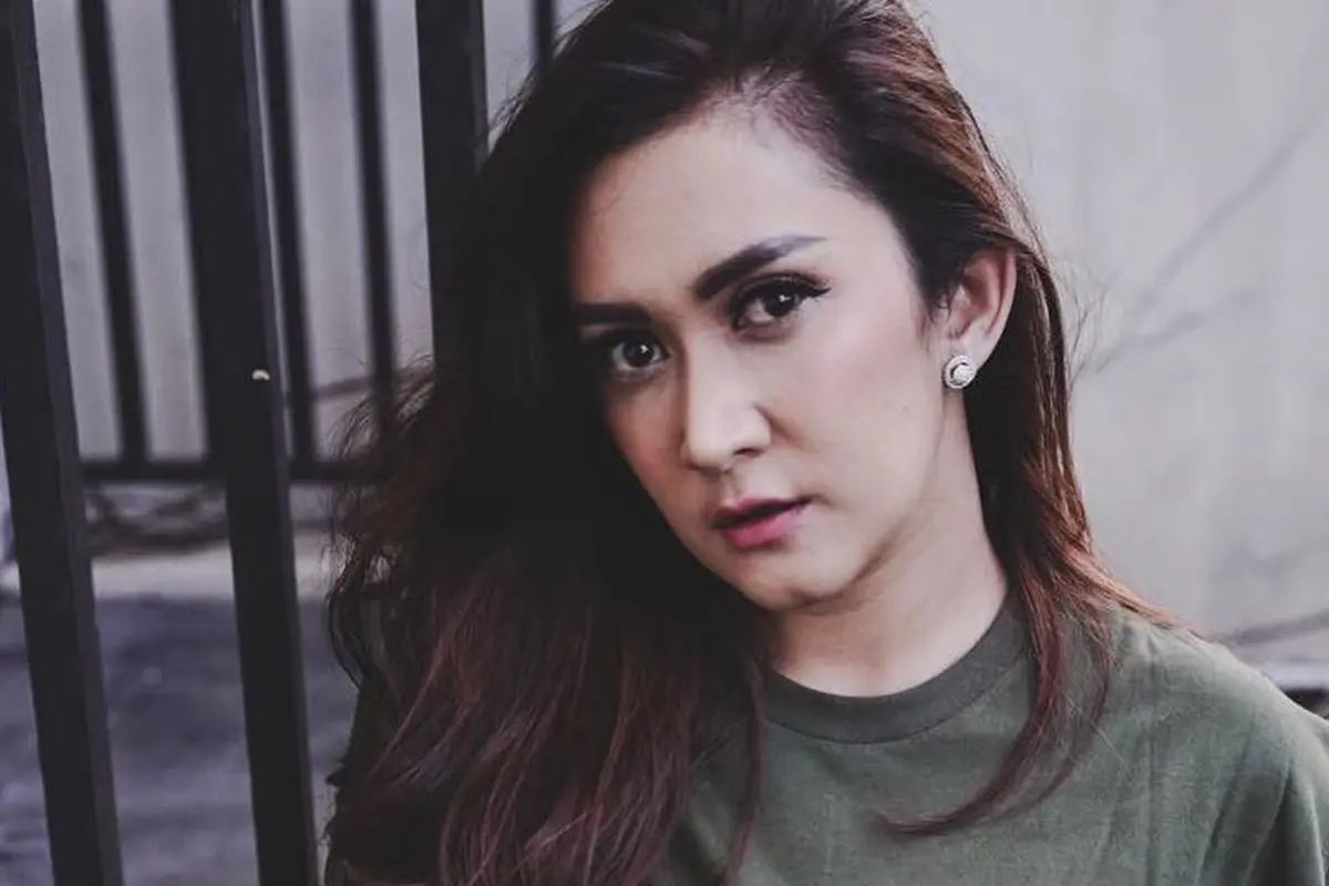 [Bintang] Nafa Urbach
