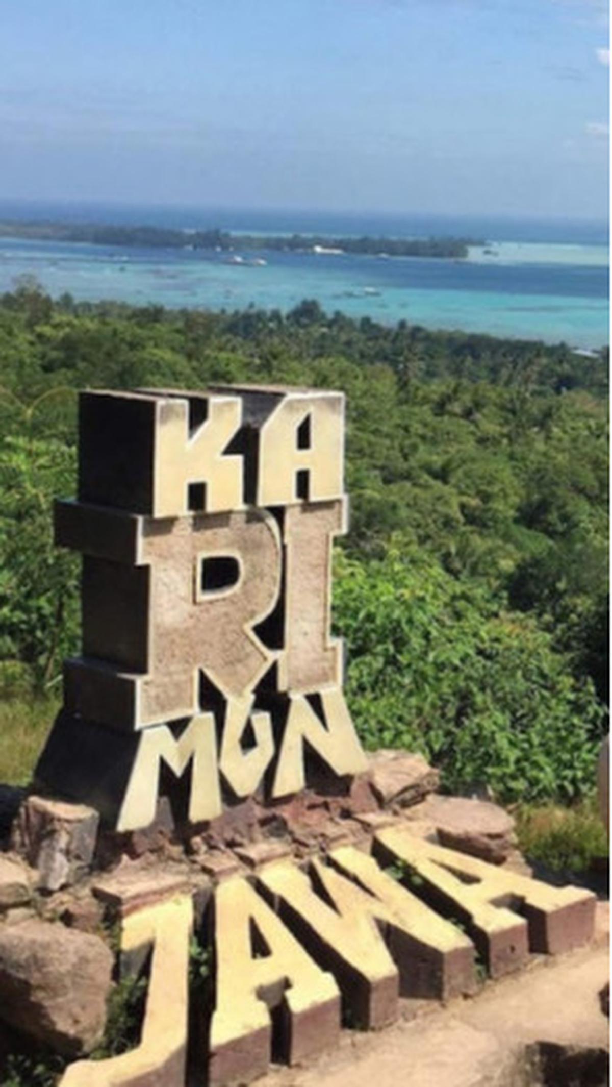 1. Pulau Karimunjawa<br>