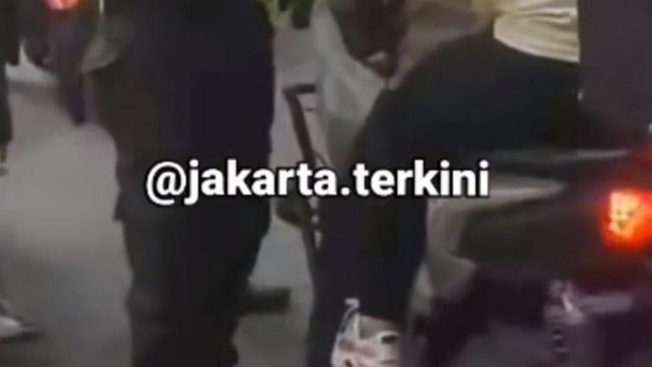 Kronologi Ribut-Ribut Pemotor dengan Sekuriti di Setiabudi Jaksel