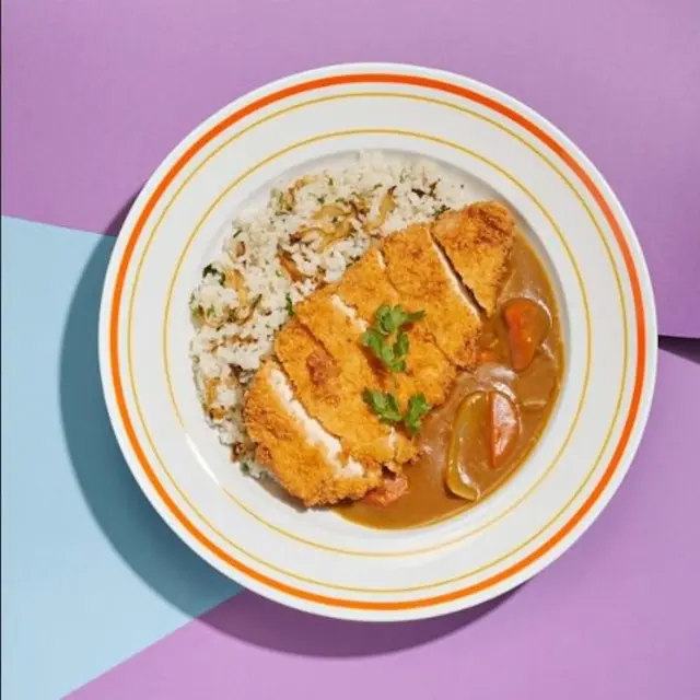 Menyantap 5 Pilihan Kari dengan 85 Pilihan Menu khas Asia dan Timur Tengah.  foto: dok. Curry Up