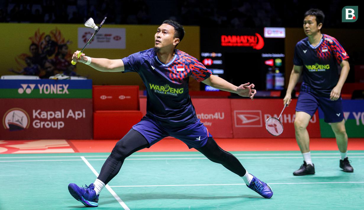 Kemenangan itu membawa ganda putra Indonesia senior itu melaju ke babak 16 besar Indonesia Masters 2025. (Bola.com/Bagas lazuardi)
