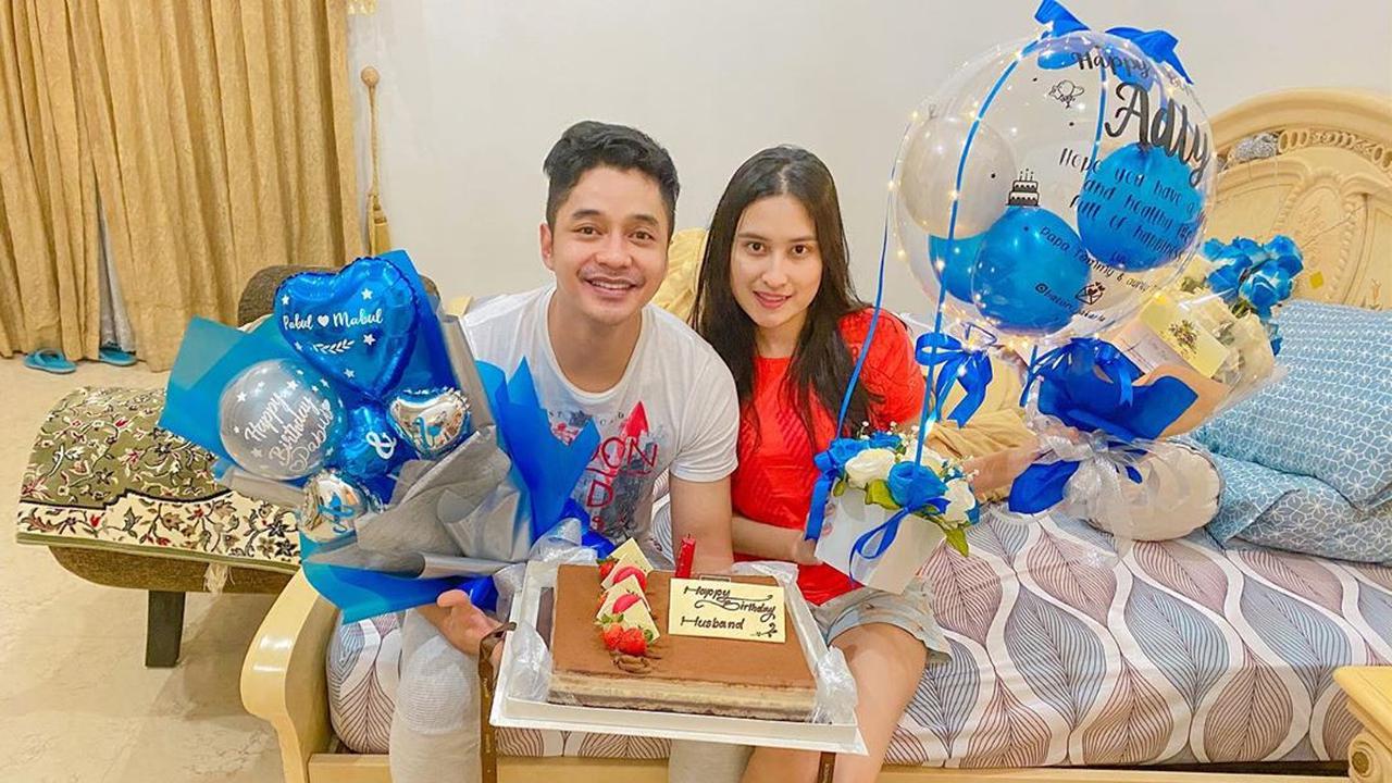 Angbeen Rishi Beri Kejutan, Ini 5 Momen Manis Perayaan Ulang Tahun Adly Fairuz