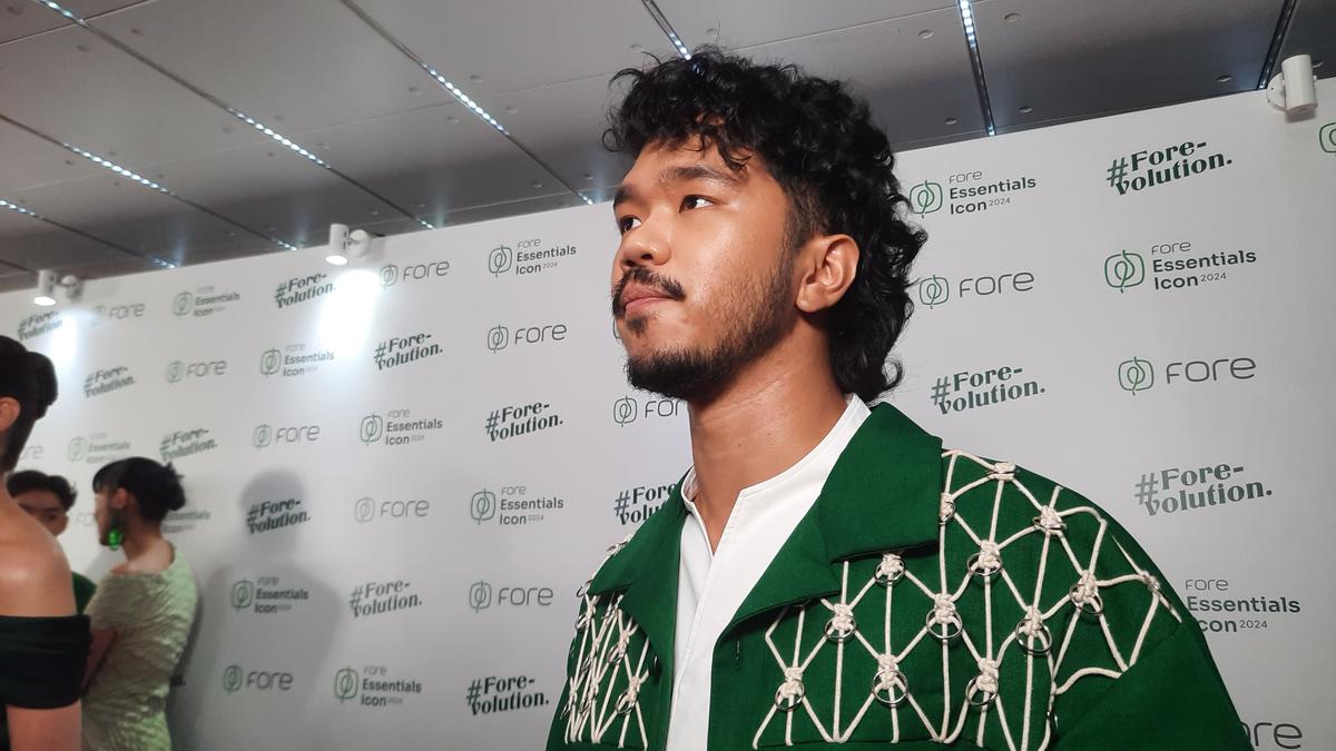 8 Fakta Menarik Kristo Immanuel Sutradara Film Tinggal Meninggal yang Tak Banyak Diketahui