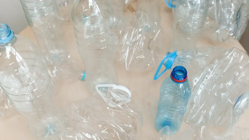 Daur Ulang Kemasan Sekali Pakai Bukan Solusi Masalah Sampah Plastik yang Paling Utama