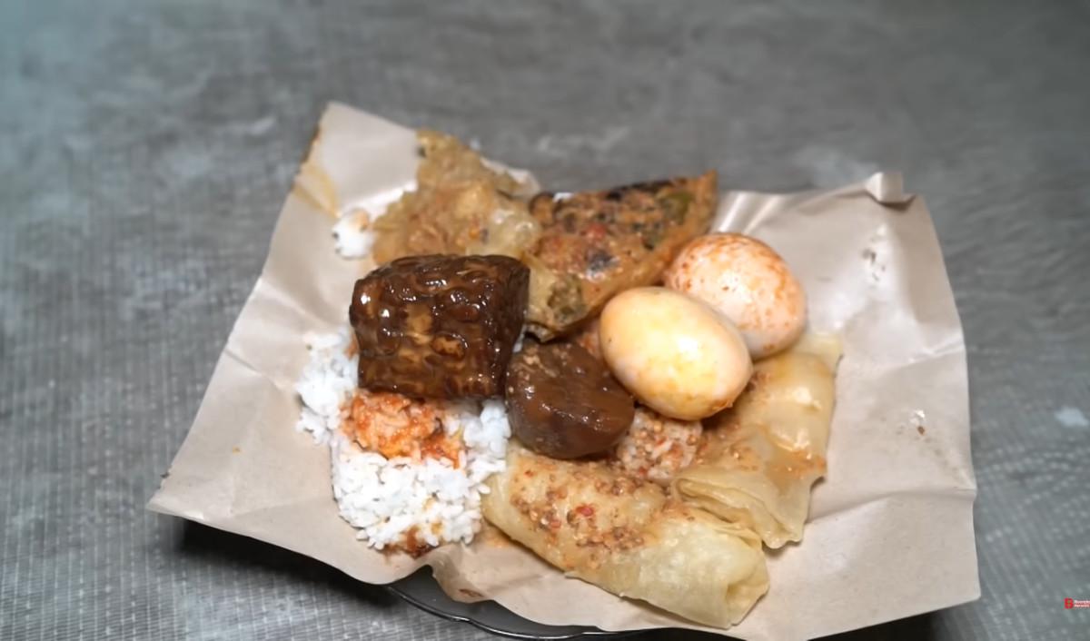 Alasan Jualan Nasi Uduk dengan Harga Rp1.500