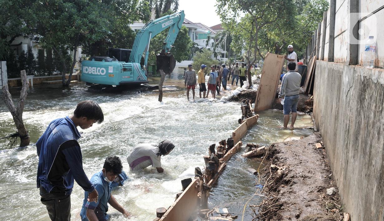 Foto Kondisi Tanggul Jebol Di Perumahan Pantai Mutiara News Liputan6 Com