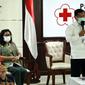Ketua Umum PMI Jusuf Kalla (kedua kanan) menyampaikan sambutan saat Pencanangan Gerakan Nasional Pendonor Plasma Konvalesen di Markas PMI, Jakarta, Senin (18/1/2021).  Plasma konvalesen merupakan salah satu terapi penyembuhan COVID-19. (StaffJK/Ade Danhur)
