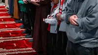 Suasana Tarawih di Markas Manchester United Old Trafford