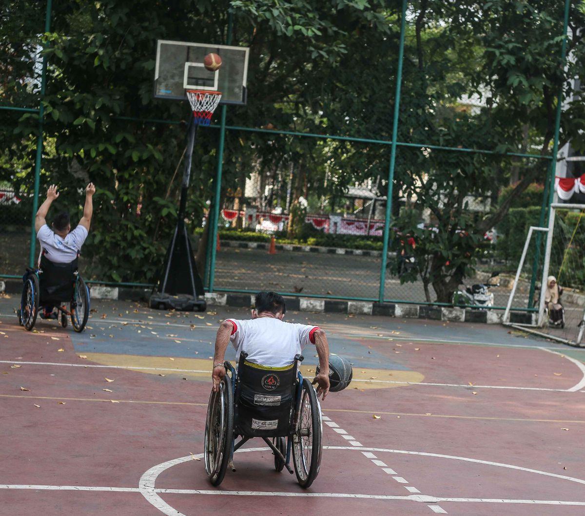 Begitu dengan para penyandang disabilitas ini pun tak mau ketinggalan menyambut HUT RI setiap tanggal 17 Agustus ini.
