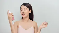 Biar Makeup Nggak Gampang Geser, Intip Setting Spray Brand Lokal Terbaik untuk Nonton Konser