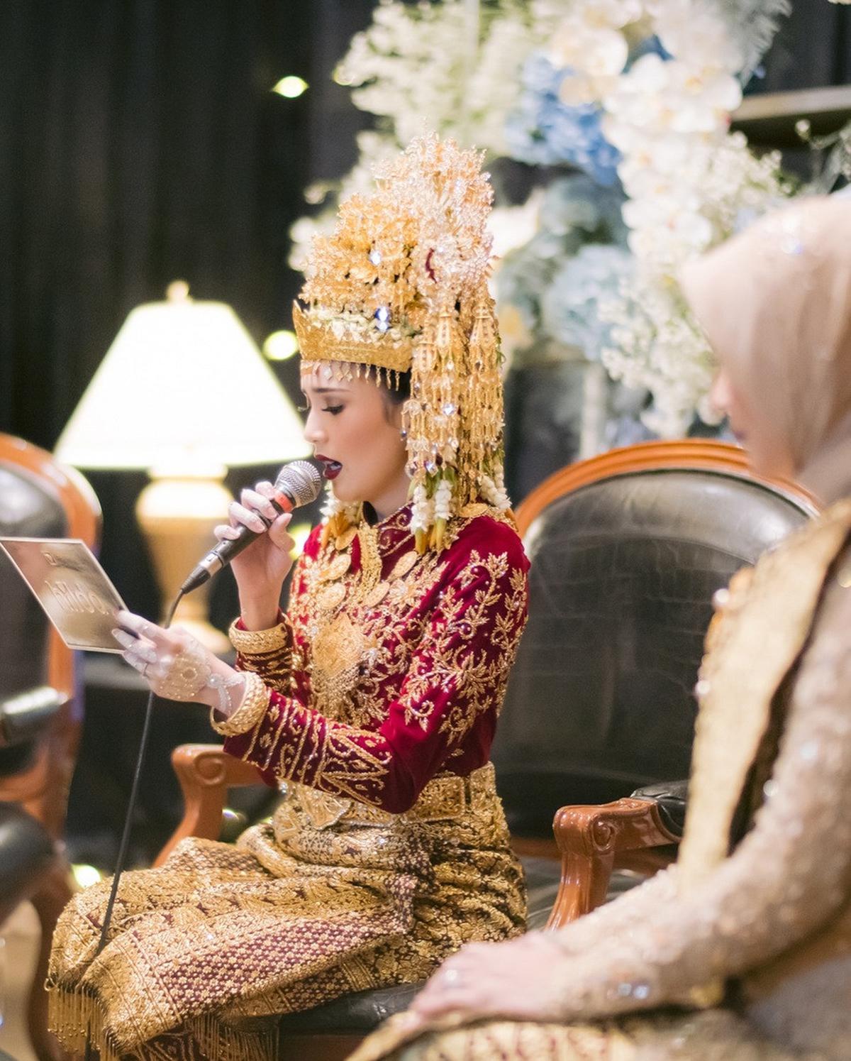 Unggahan tersebut memperlihatkan betapa besar kasih sayang kakak laki-laki terhadap adik perempuannya. "Abang, I love You," tulis Beby Tsabina di kolom komentar.<br>