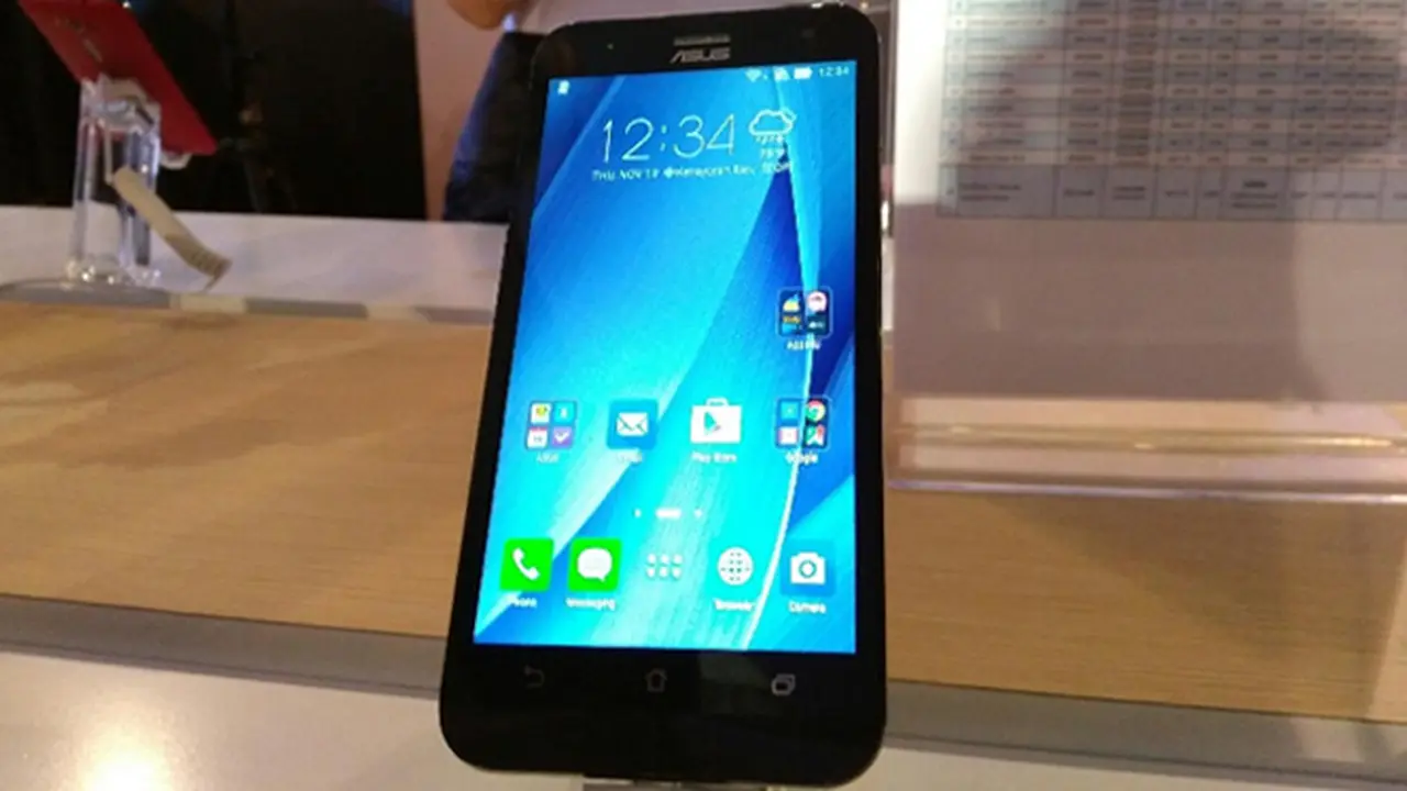 Asus Zenfone 2, Smartphone 4G Berkamera Dahsyat