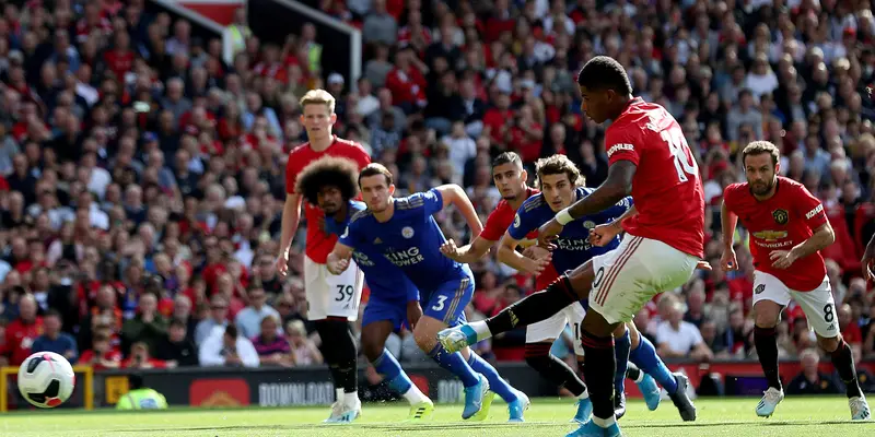 Penalti Marcus Rashford Bawa MU Taklukkan Leicester City