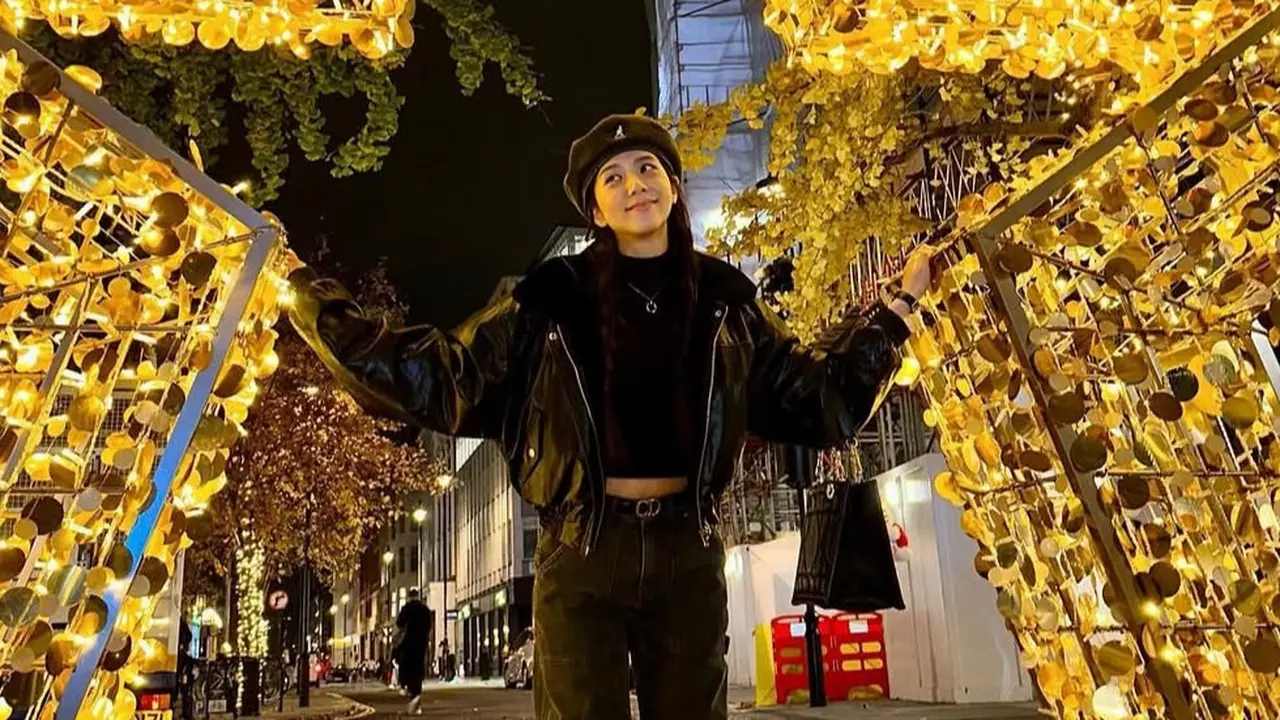 Trik Tampil Lebih Tinggi, Cukup Andalkan Fashion Item Ini
