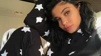 Sejak berita mengenai kehamilannya tersebar di bulan September lalu, Kylie Jenner perlahan mulai hilang dari mata publik. (instagram/kyliejenner)