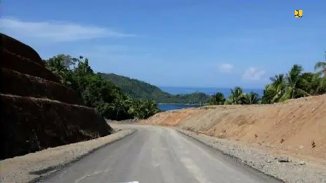 Proyek pembangunan jalan lingkar Morotai