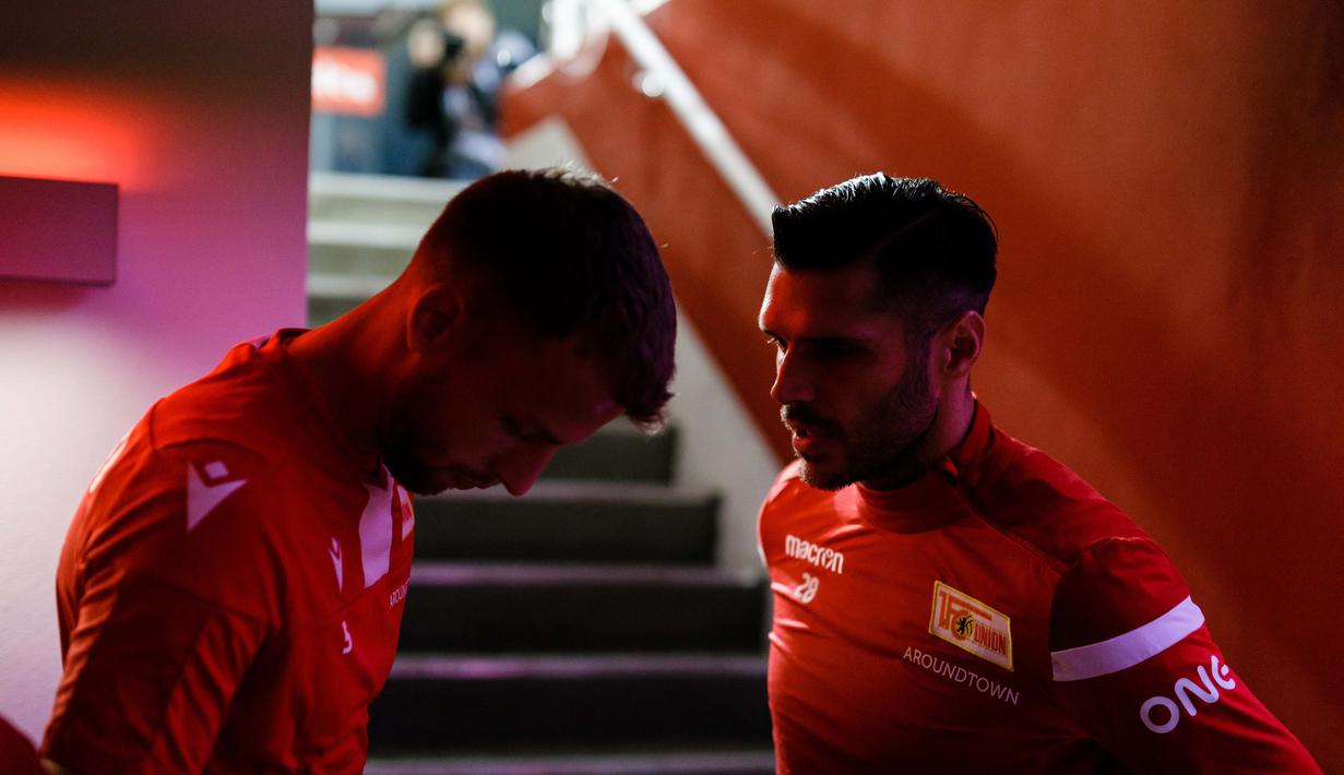 Christopher Trimmel of Union Berlin is seen prior to the Bundesliga match between 1. FC Union Berlin and Eintracht Frankfurt at Stadion An der Alten Foersterei on September 27, 2019 in Berlin, Germany. (Photo by Reinaldo Coddou H./Bundesliga/Bundesliga Collection via Getty Images)
