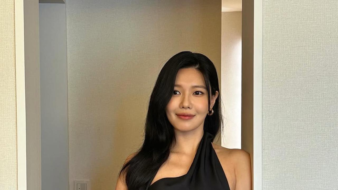 Potret Cantik Soo Young, Eks Member SNSD yang Bikin Fedi Nuril Kepincut