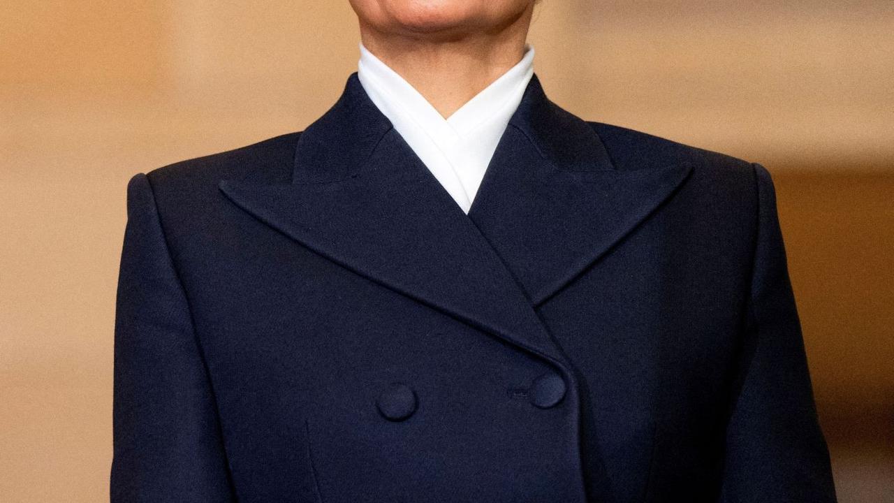 Gaya Melania Istri Donald Trump Curi Perhatian di Pelantikan