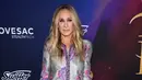 Sarah Jessica Parker menghadiri pemutaran perdana film Hocus Pocus 2 di AMC Lincoln Square, New York, Amerika Serikat, 27 September 2022. Dia mengenakan tunik di atas celana harem pink muda. (Photo by Charles Sykes/Invision/AP)