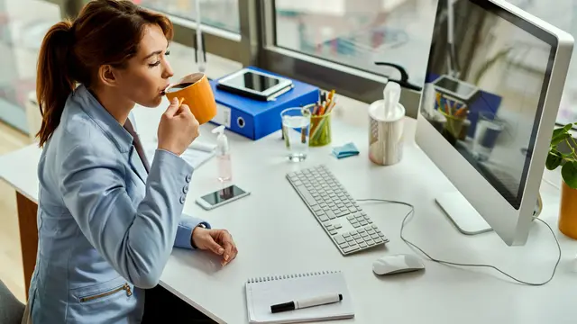 4 Manfaat Micro Break Saat Bekerja Seharian untuk Menjaga Fokus dan Produktivitas