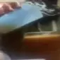 Rekaman video tersembunyi merekam aksi seorang pembantu yang mencampur minuman majikan dengan air seni.