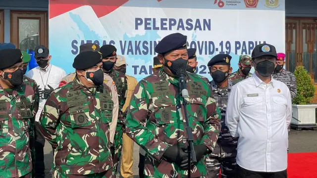 Dukung Percepatan Vaksinasi, KSAL dan Rektor IPDN Lepas Satgas Vaksinasi COVID-19 Papua