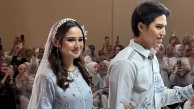 Adu Gaya Syifa Hadju, Jennifer Coppen, dan Fuji An di Fashion Show Koleksi Busana Modest