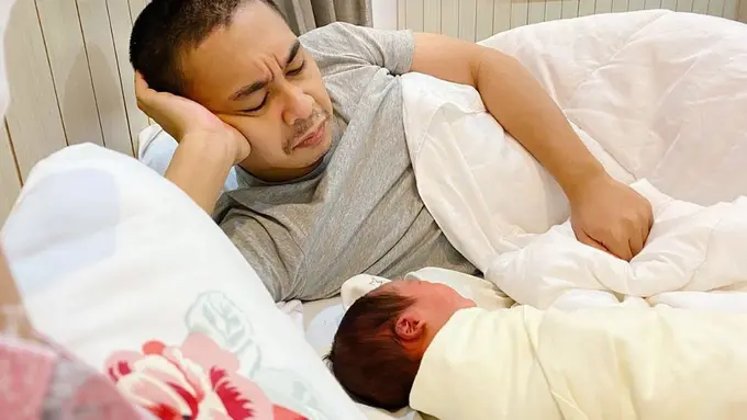 [Fimela] Istri Raditya Dika Melahirkan Anak Kedua