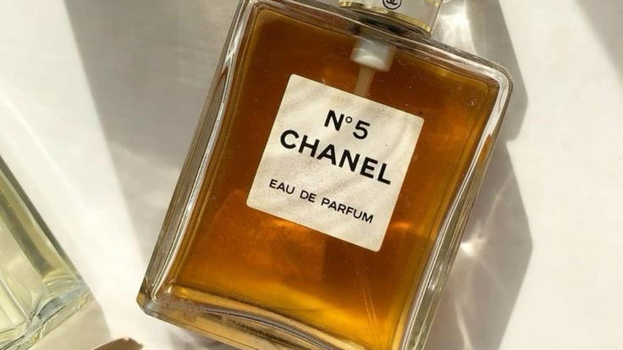 5 Aroma Parfum Wanita yang Bikin Pria Terpesona dalam Sekejap