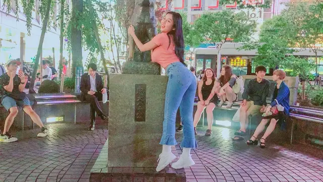 7 Momen Keseruan Pamela Safitri Saat Liburan Ke Jepang