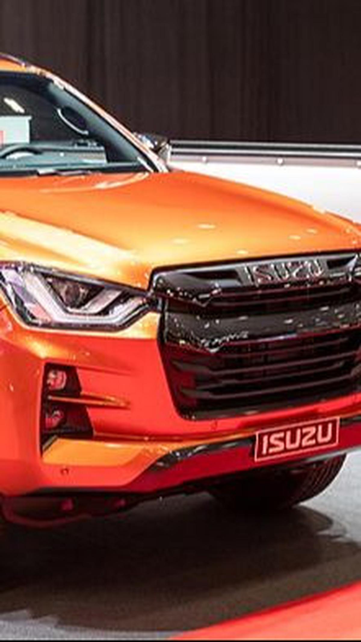 <b>Mengembangkan Mobil Model Penumpang</b>