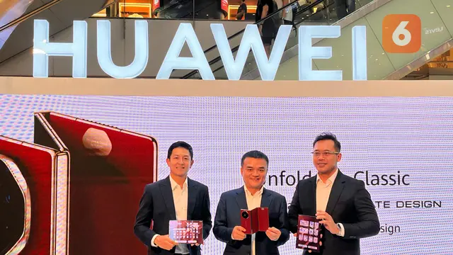Peluncuran Huawei Mate XT Ultimate Design. Liputan6.com/Reanthonio Oktovier Sinanu