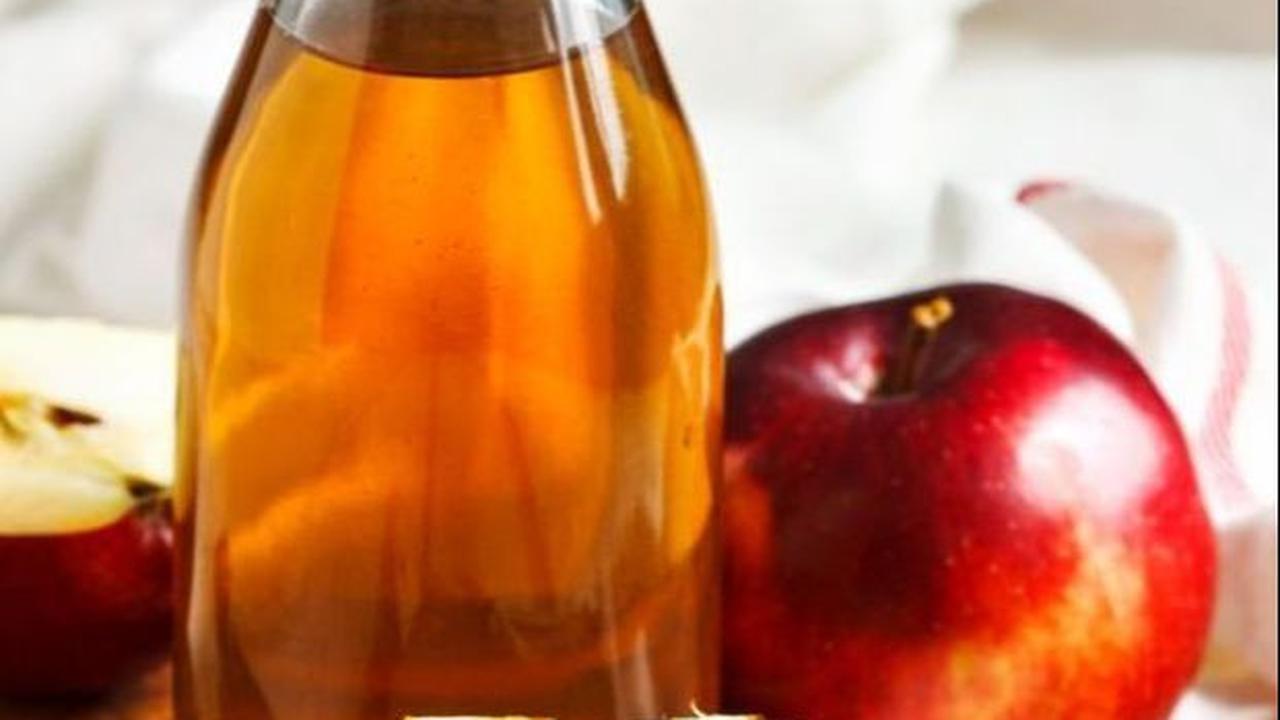5. Oleskan Cuka Apel di Ketiak<br>