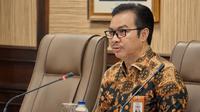 Kepala BKKBN Hasto Wardoyo menyampaikan sosialisasi kerja dari rumah (Work From Home) melalui video conference pada Rabu (18/3/2020) di Kantor BKKBN, Jakarta. (Dok Badan Kependudukan dan Keluarga Berencana Nasional/BKKBN)