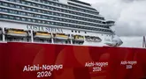 Kapal pesiar Costa Serena yang memiliki panjang sekitar 290 meter bersandar di Pelabuhan Nagoya, Prefektur Aichi, Jepang, Selasa (15/9/2026). Kapal tersebut digunakan sebagai akomodasi atlet dan ofisial selama Asian Games 2026 Aichi-Nagoya karena panitia tidak membangun perkampungan atlet. Costa Serena berkapasitas sekitar 4.000 orang dan menjadi tempat tinggal atlet dari sejumlah cabang olahraga selama penyelenggaraan Asian Games 2026. (AFP/Fred Mery)