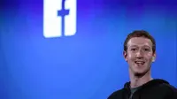 Tawa Mark Zuckerberg sebelum dirundung masalah pencurian data pengguna Facebook. (source: AFP/JUSTIN SILLIVAN)