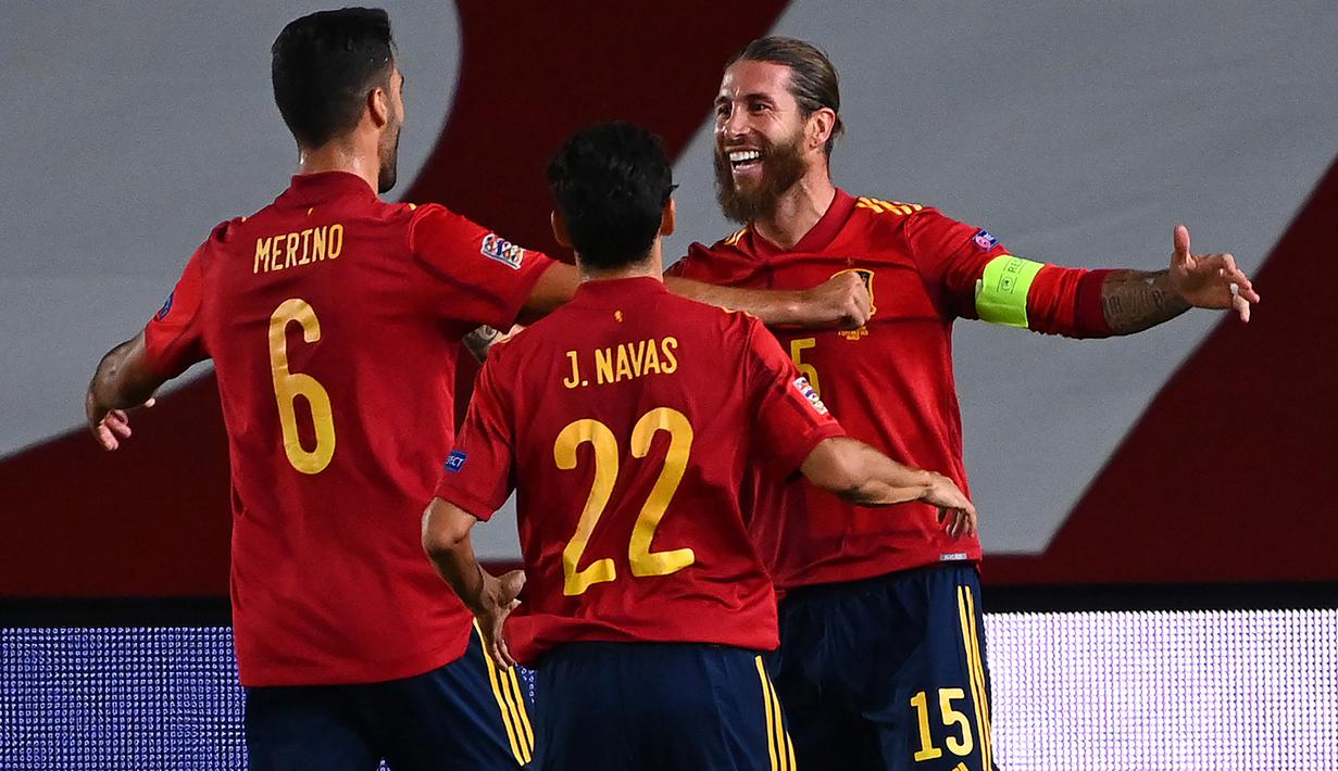 Timnas Spanyol perlahan telah ditinggalkan para pemain seniornya yang telah mengoleksi banyak caps bagi Tim Matador. Hal ini berimbas kepada peluang mereka di Piala Dunia 2022 Qatar. Dari 5 pengoleksi caps terbanyak yang masih aktif bermain di level klub, Timnas Spanyol kemungkinan hanya akan diperkuat oleh dua, atau bahkan satu pemain saja dari kelima pemain dalam daftar berikut. (AFP/Gabriel Bouys)